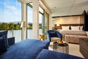 AMADEUS Suite with Walk-Out Exterior Balcony